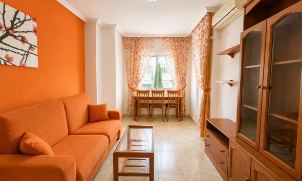Apartamento · Reventa - Torrevieja · Alicante · España