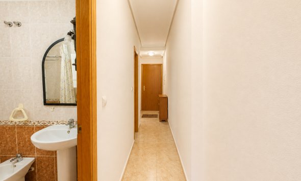 Apartamento · Reventa - Torrevieja · Alicante · España