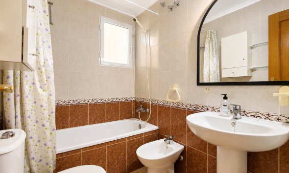 Apartamento · Reventa - Torrevieja · Alicante · España