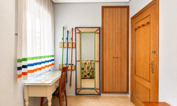 Apartamento · Reventa - Torrevieja · Alicante · España