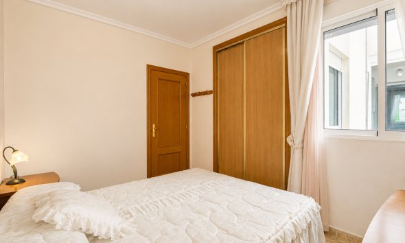 Apartamento · Reventa - Torrevieja · Alicante · España