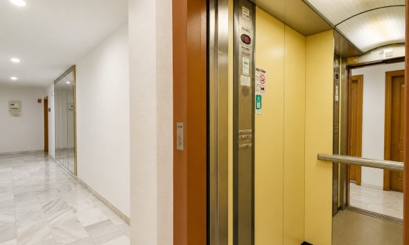 Apartamento · Reventa - Torrevieja · Alicante · España