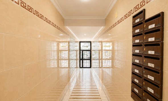 Apartamento · Reventa - Torrevieja · Alicante · España