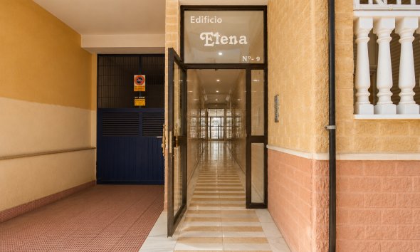 Apartamento · Reventa - Torrevieja · Alicante · España