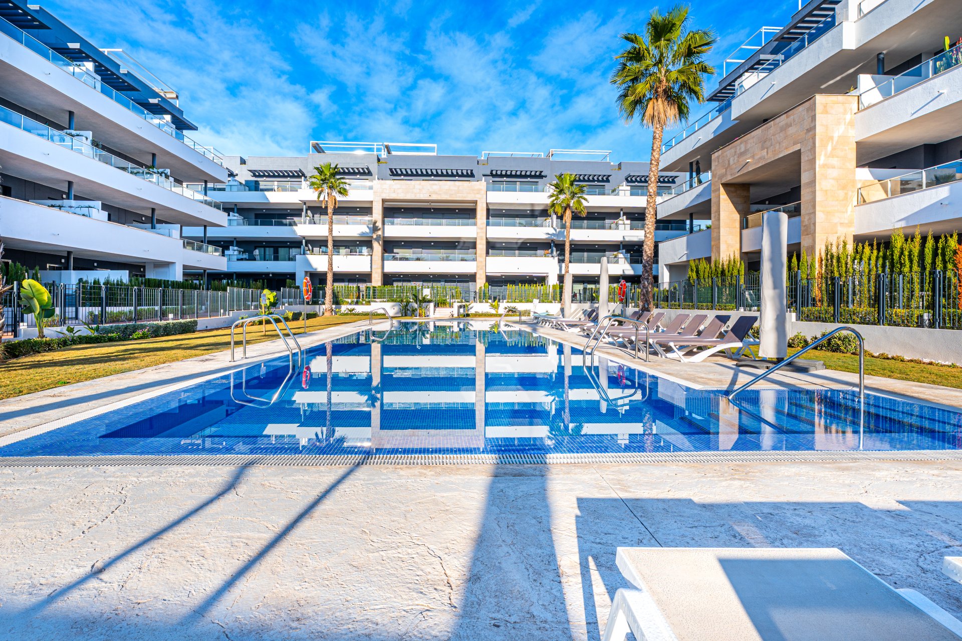 Resale - Apartment - Orihuela Costa - Costa Blanca South