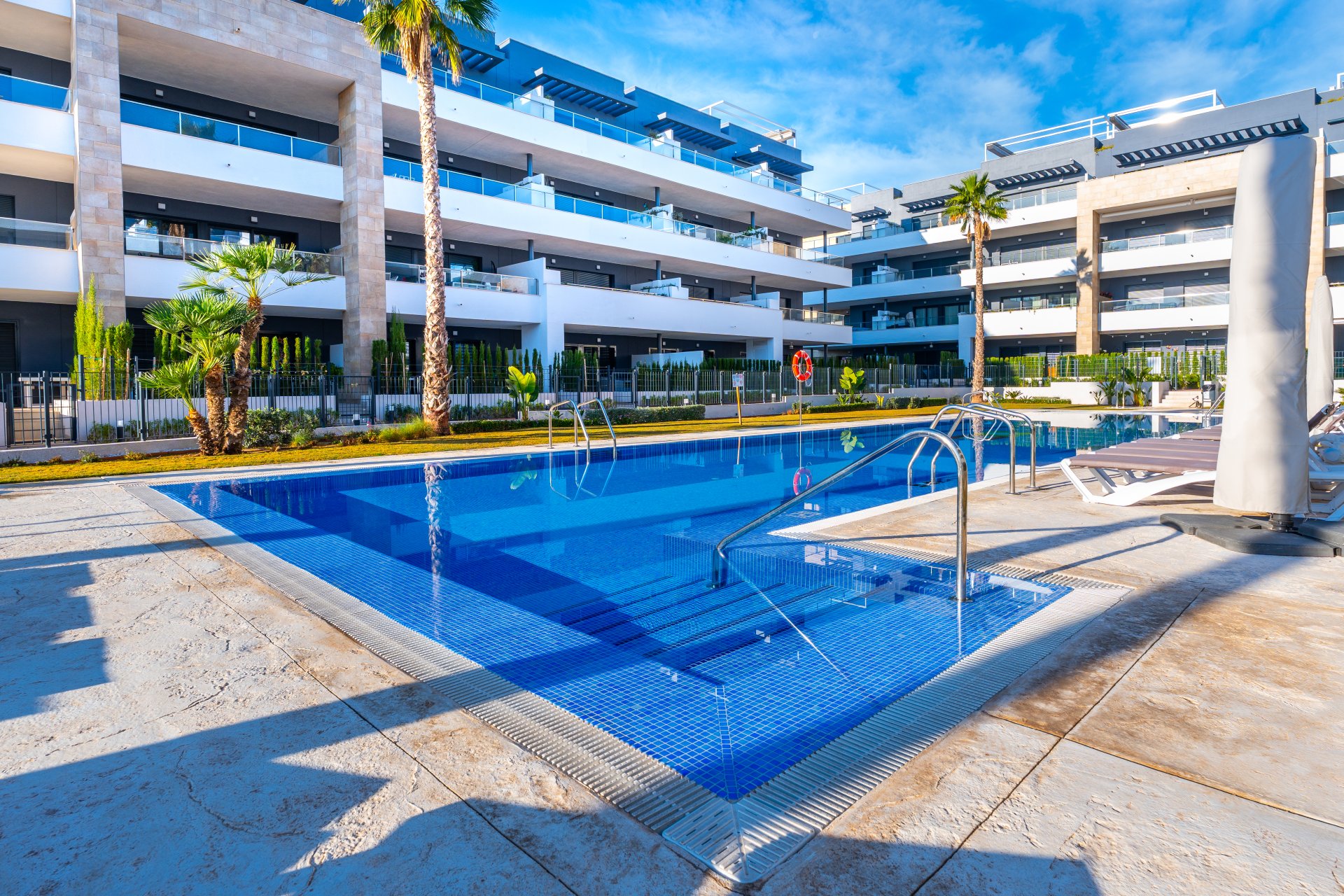 Resale - Apartment - Orihuela Costa - Costa Blanca South