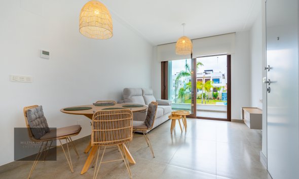 Upper-floor bungalow · Short Term Rental - Torrevieja · Alicante · Spain