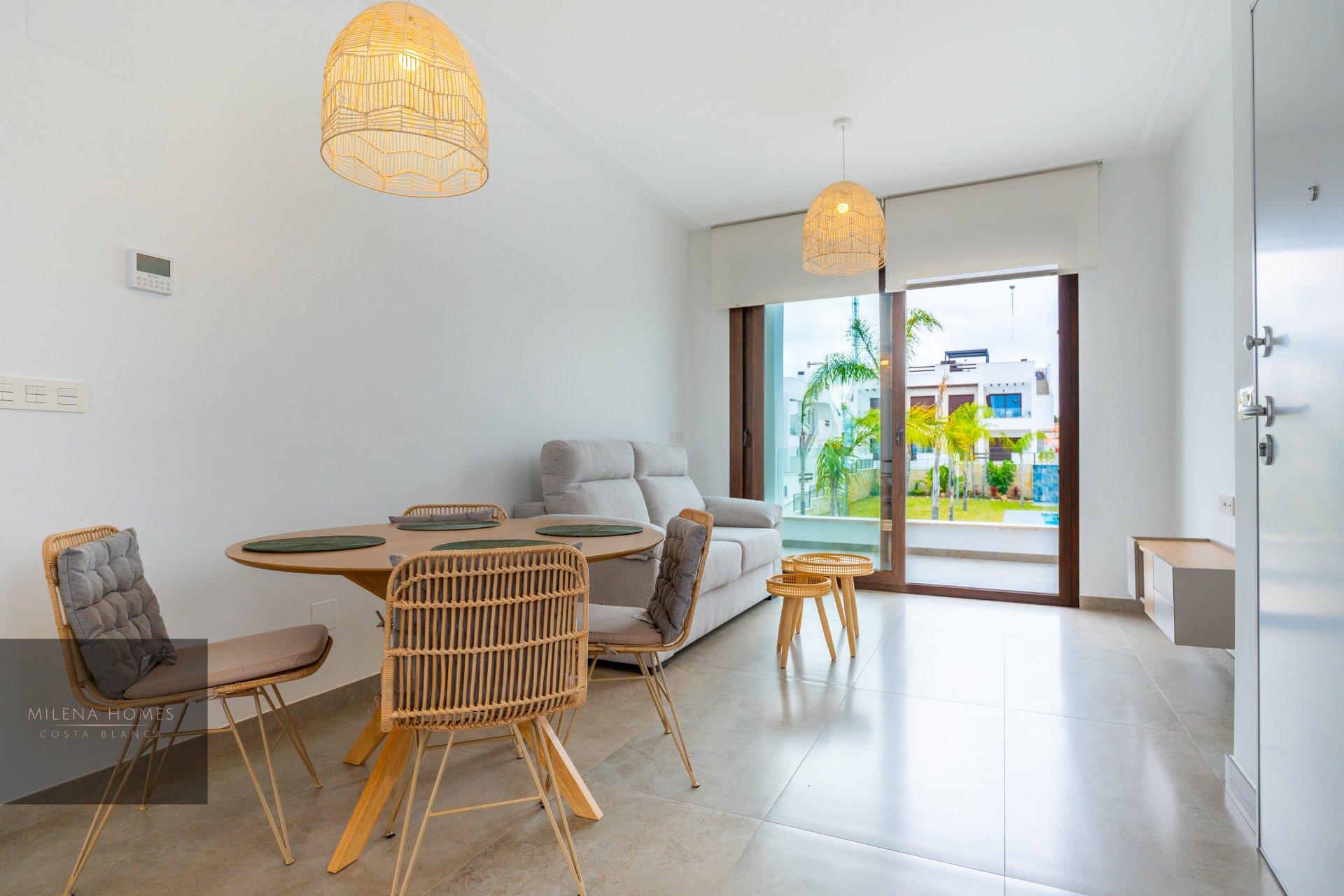 Short Term Rental - Upper-floor bungalow - Torrevieja - Costa Blanca South