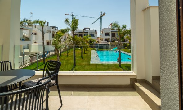 Upper-floor bungalow · Short Term Rental - Torrevieja · Alicante · Spain