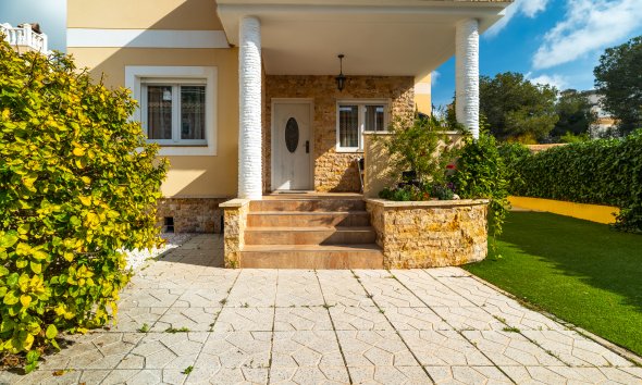 Detached villa · Resale - Pilar de la Horadada · Alicante · Spain