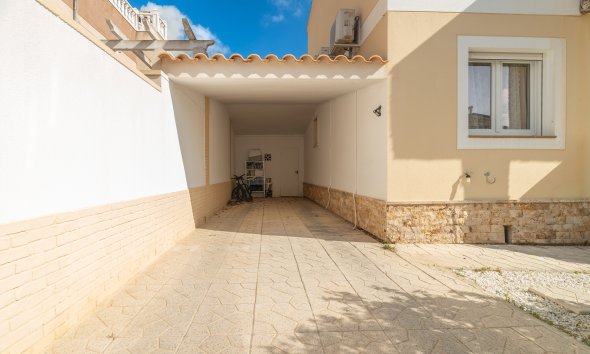 Detached villa · Resale - Pilar de la Horadada · Alicante · Spain