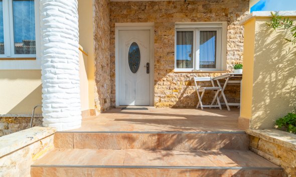 Detached villa · Resale - Pilar de la Horadada · Alicante · Spain
