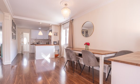 Detached villa · Resale - Pilar de la Horadada · Alicante · Spain