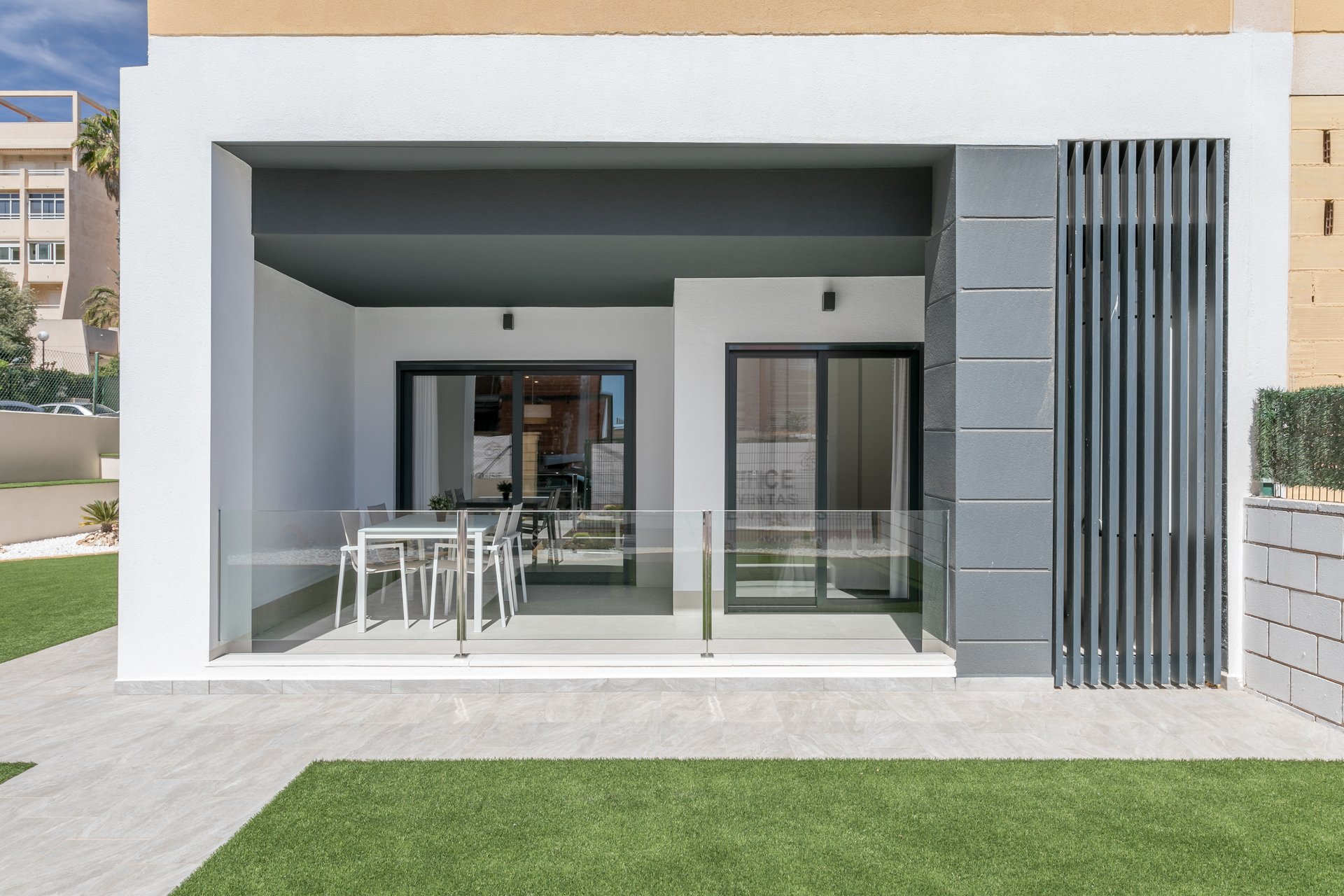 Nowy budynek - Daszek - Torrevieja - Costa Blanca South