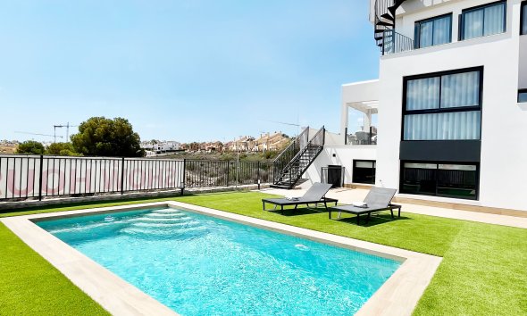 Semi-detached in La Finca Golf