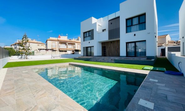 Detached in Torrevieja