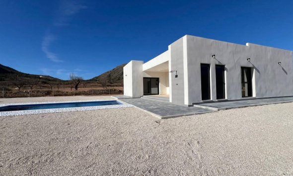 Detached in La Canalosa