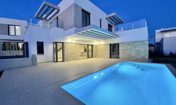 Detached in Finestrat