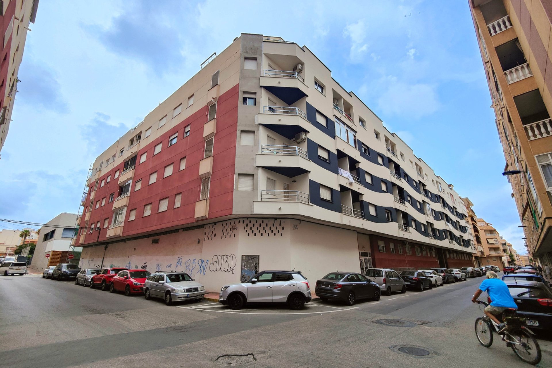 Resale - Commercial premises - Torrevieja - Costa Blanca South