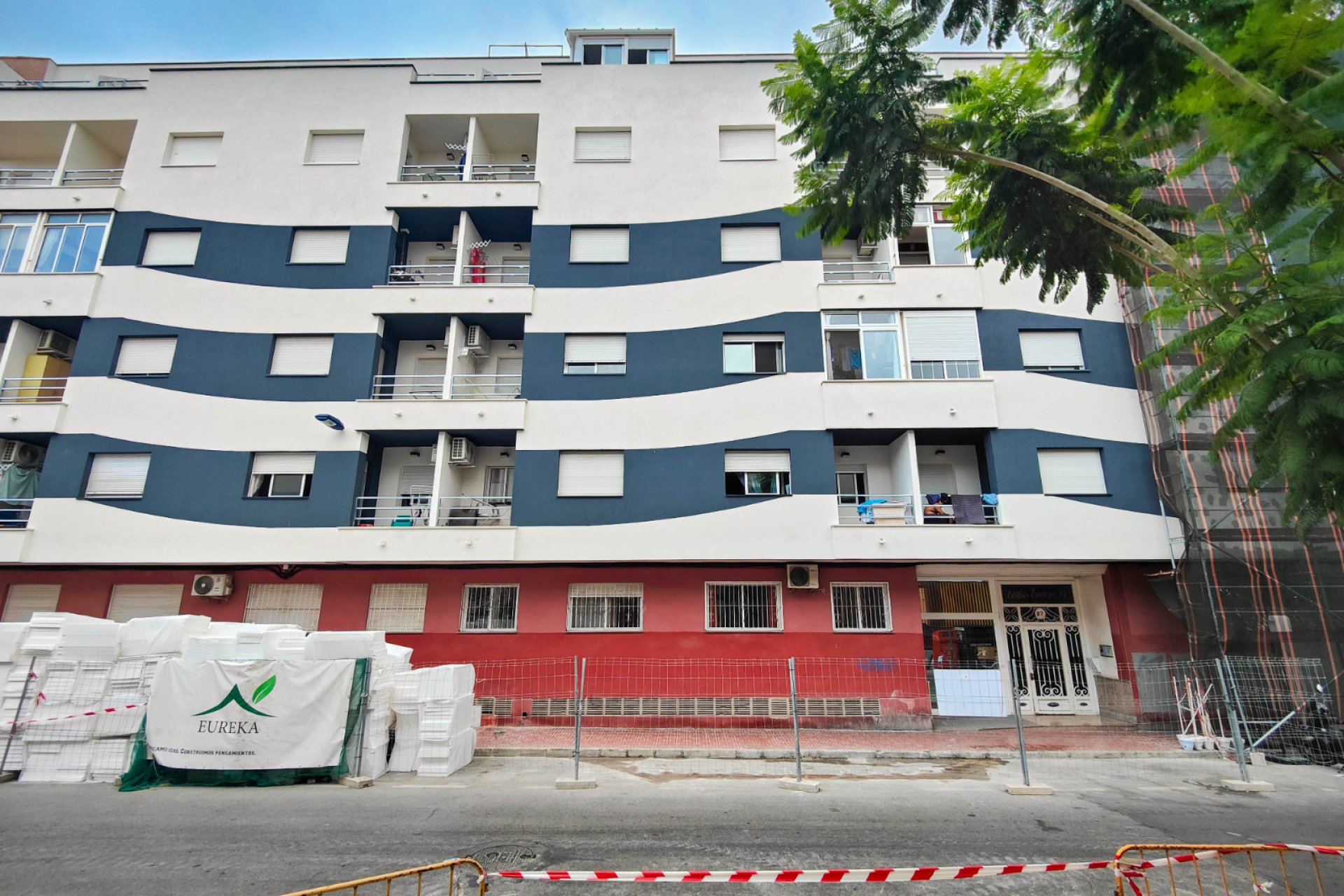 Resale - Commercial premises - Torrevieja - Costa Blanca South