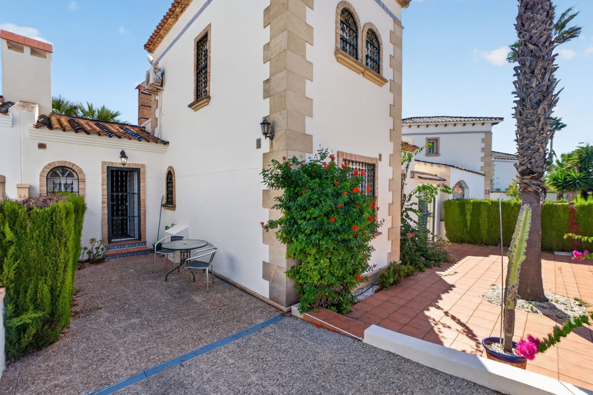Resale - Villa - Orihuela Costa