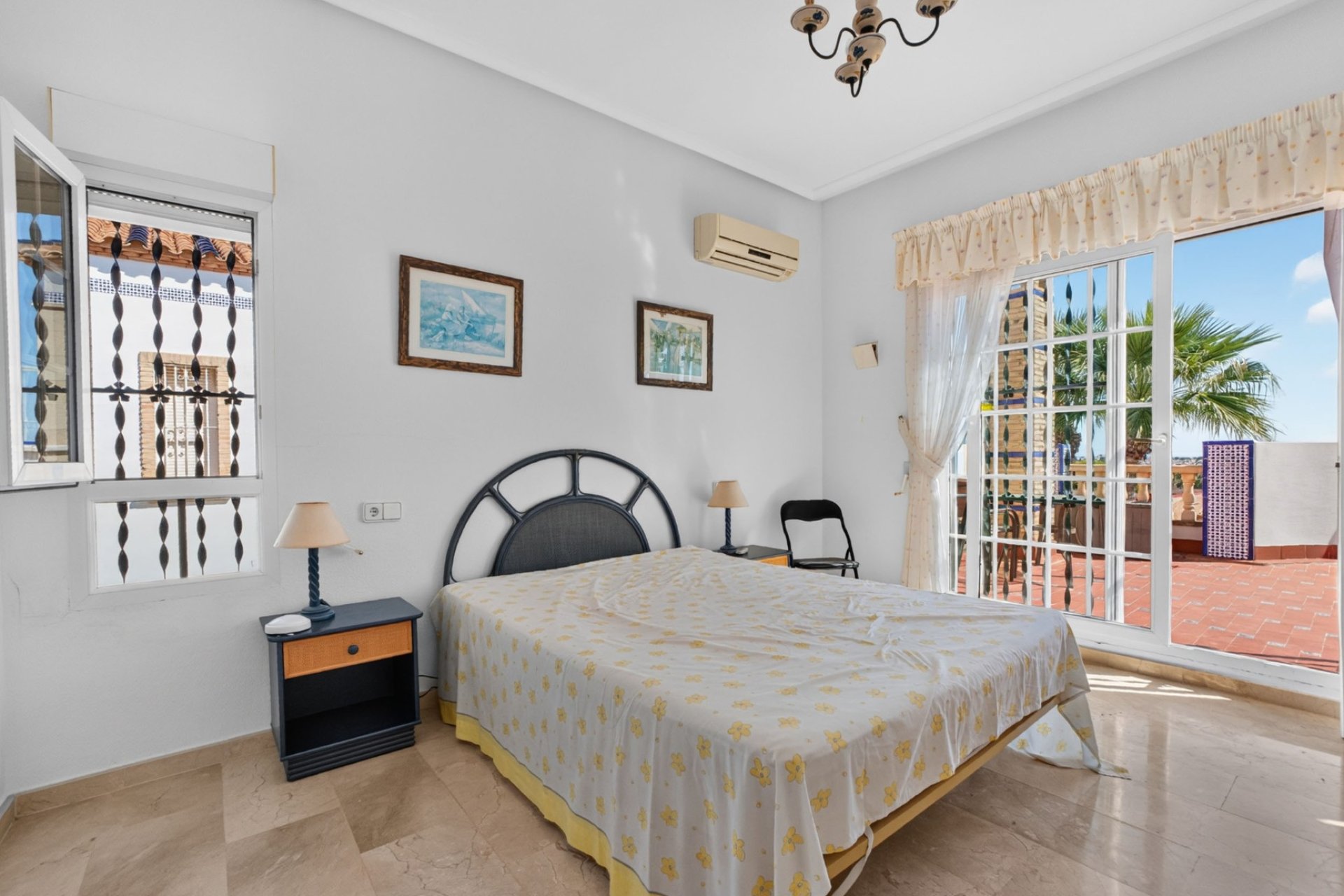 Resale - Villa - Orihuela Costa