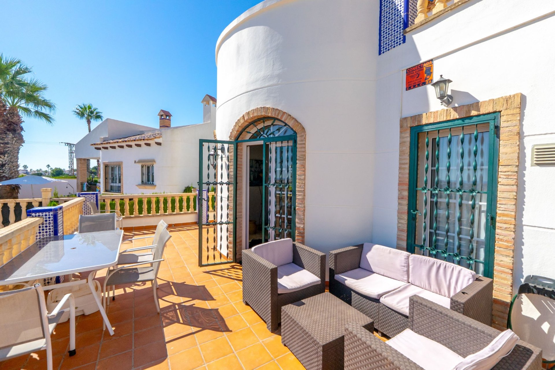 Resale - Villa - Orihuela Costa