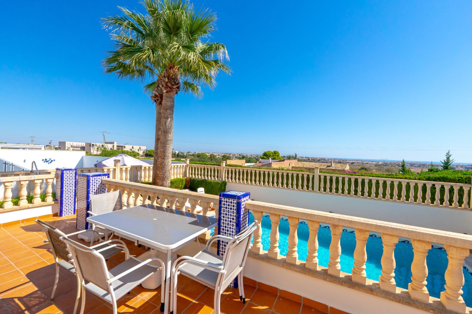 Resale - Villa - Orihuela Costa