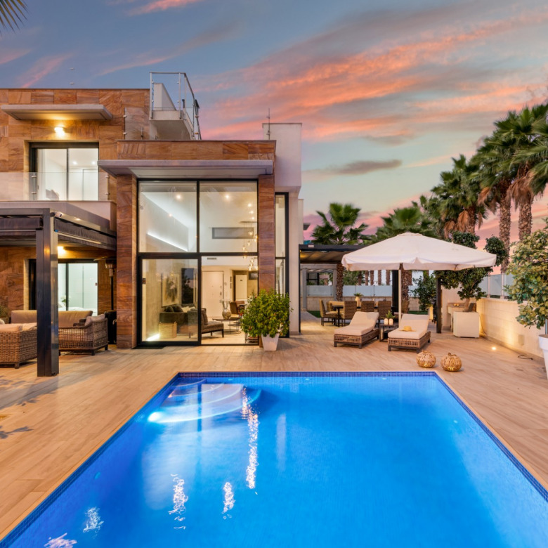 780